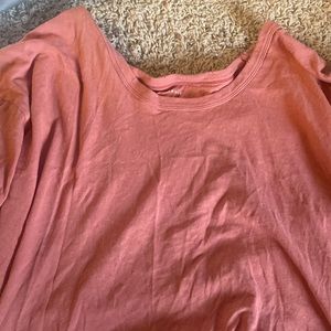Coral AE t shirt Large